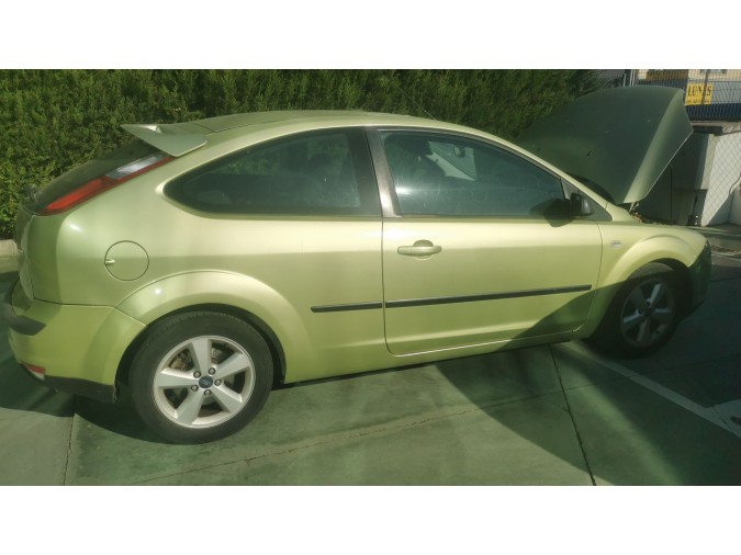 FARO ANTINIEBLA DELANTERO DERECHO FORD FOCUS 2006