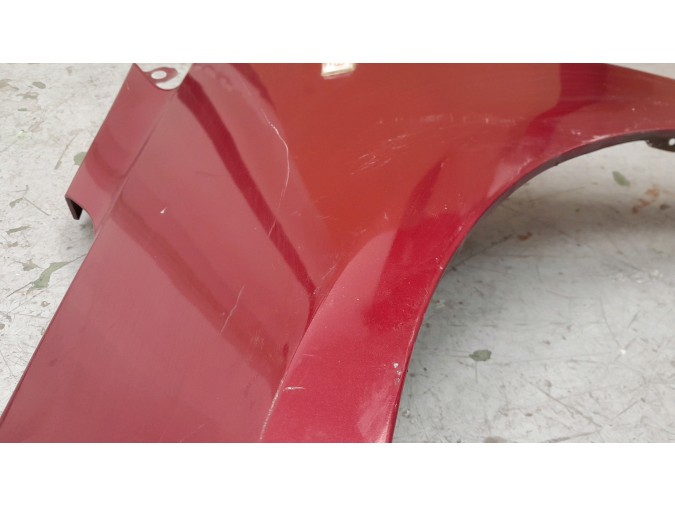 ALETA DELANTERA IZQUIERDA CHEVROLET CRUZE ROJO 2012