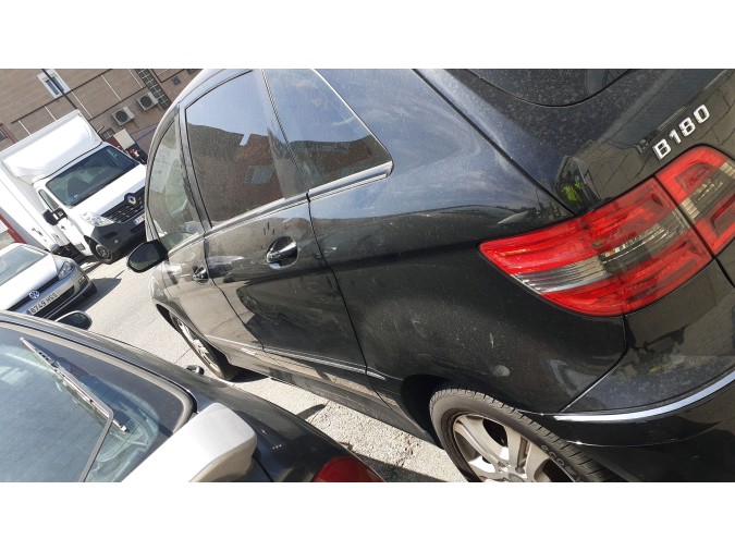 Radiador de Agua MERCEDES B 180 CDI 2007