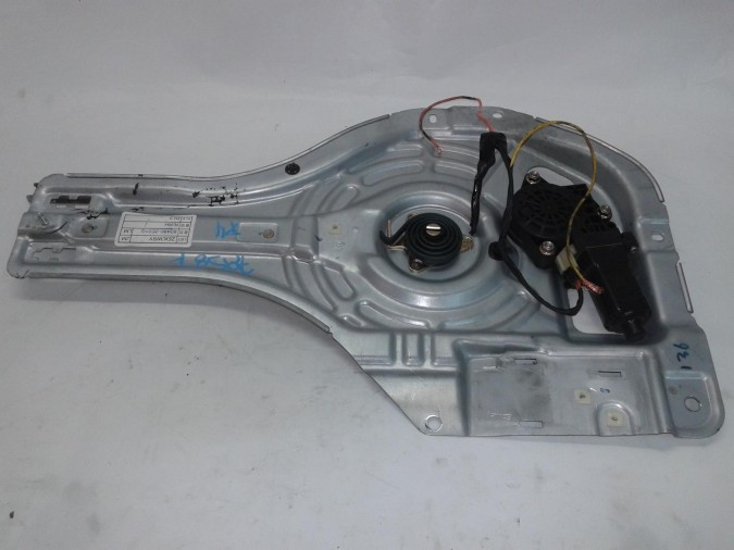 ELEVALUNAS TRASERO DERECHO HYUNDAI TUCSON 2004