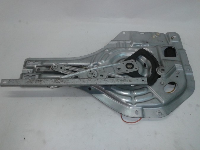 ELEVALUNAS TRASERO DERECHO HYUNDAI TUCSON 2004
