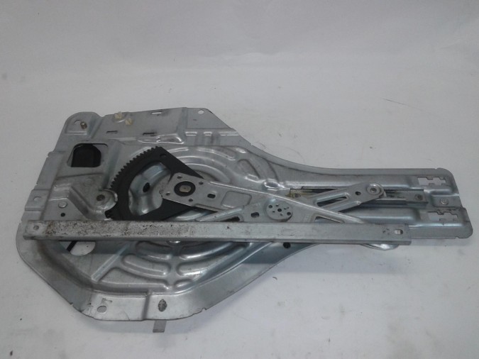 ELEVALUNAS TRASERO IZQUIERDO HYUNDAI TUCSON 2004