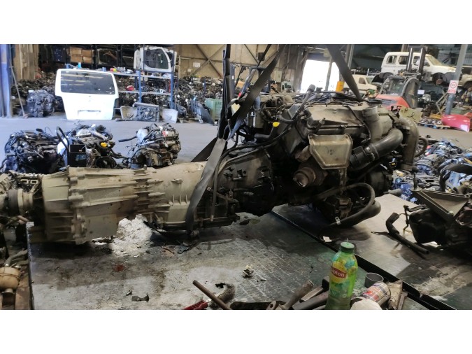 MOTOR CON ACCESORIOS Y CAJA DE CAMBIOS MERCEDES CLASE M