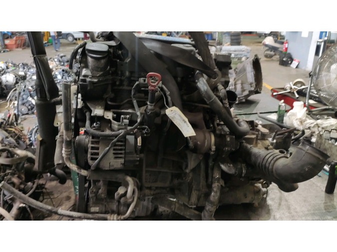 MOTOR CON ACCESORIOS Y CAJA DE CAMBIOS SMART FORFOUR