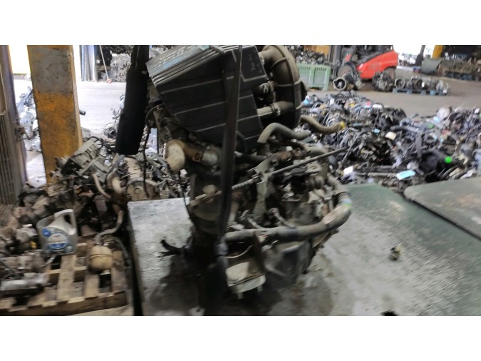 MOTOR CON ACCESORIOS Y CAJA DE CAMBIOS SUZUKI ALTO