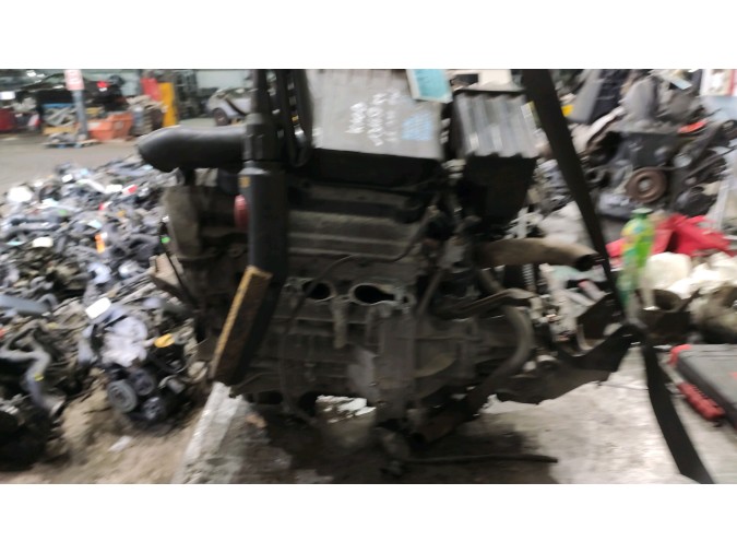 MOTOR CON ACCESORIOS Y CAJA DE CAMBIOS SUZUKI ALTO