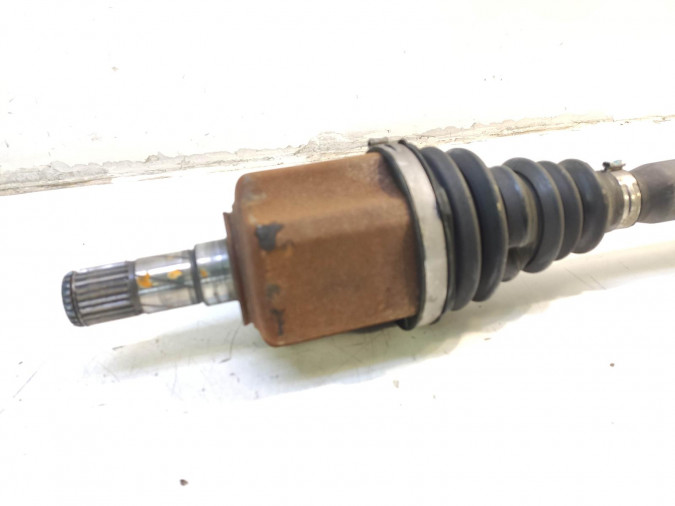 TRANSMISION DELANTERA IZQUIERDA ALFA ROMEO GIULIETTA 2011