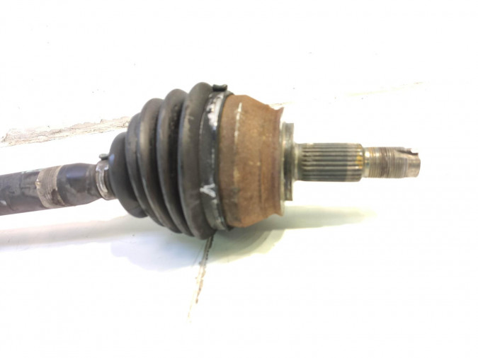 TRANSMISION DELANTERA IZQUIERDA ALFA ROMEO GIULIETTA 2011