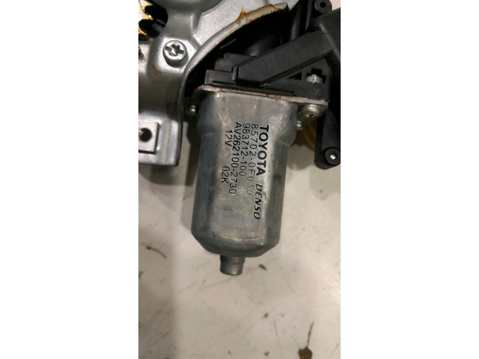 ELEVALUNAS DELANTERO IZQUIERDO TOYOTA YARIS 2008