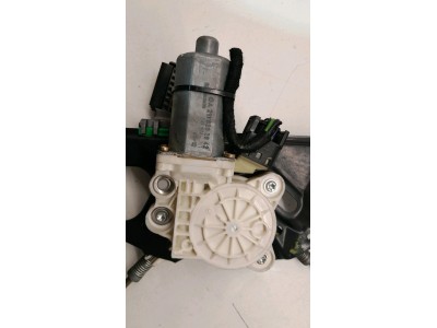 ELEVALUNAS DELANTERO IZQUIERDO MERCEDES E 270 CDI 2002