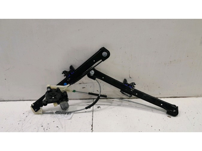 ELEVALUNAS DELANTERO DERECHO AUDI A3 43671