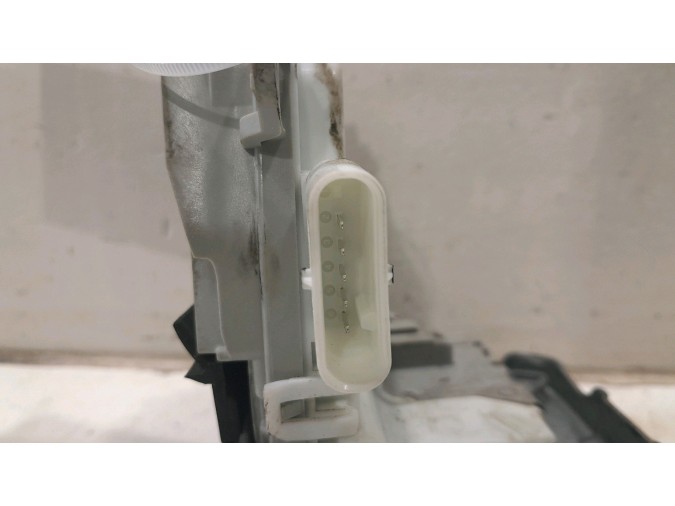 CERRADURA PUERTA TRASERA IZQUIERDA AUDI A3 43671