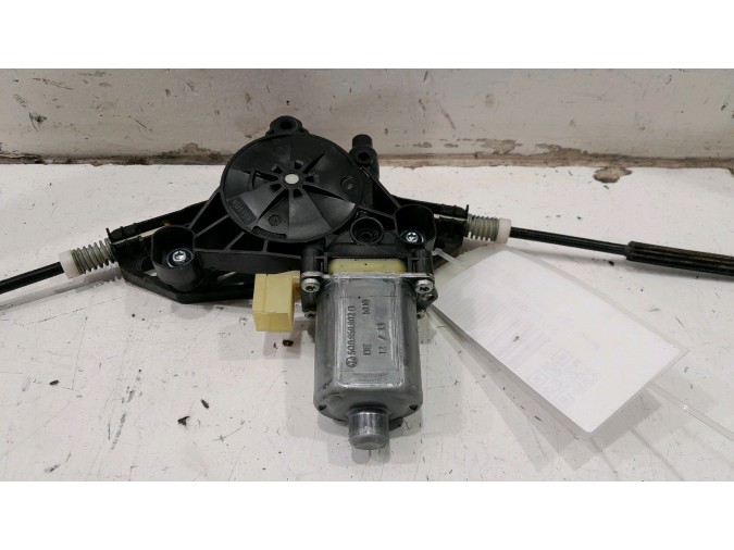 ELEVALUNAS DELANTERO DERECHO SKODA OCTAVIA 2013