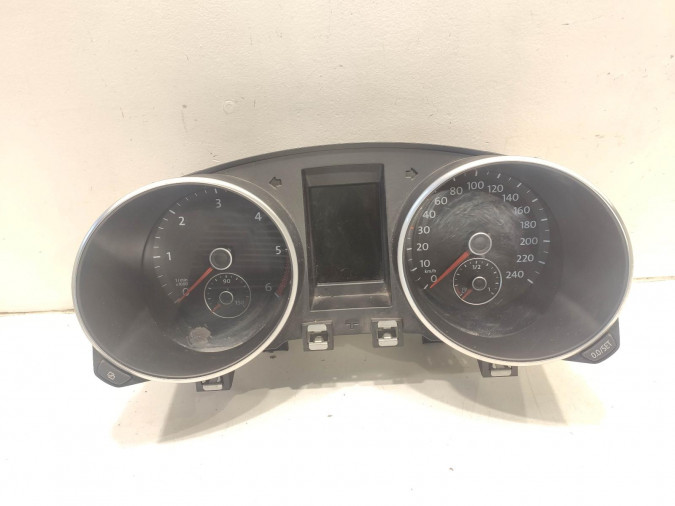 CUADRO INSTRUMENTOS VOLKSWAGEN GOLF 2009