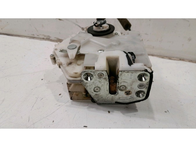 CERRADURA PUERTA TRASERA DERECHA HONDA FR-V 2005