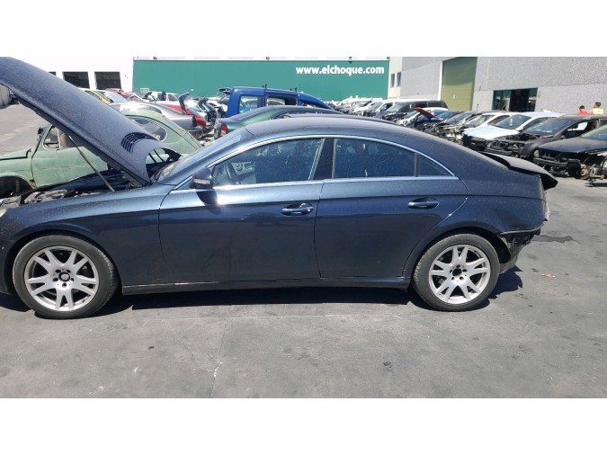 MANGUETA TRASERA DERECHA MERCEDES CLK 320 CDI 2005