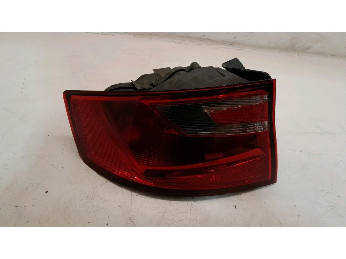 PILOTO TRASERO IZQUIERDO EXTERIOR SEAT TOLEDO 2016