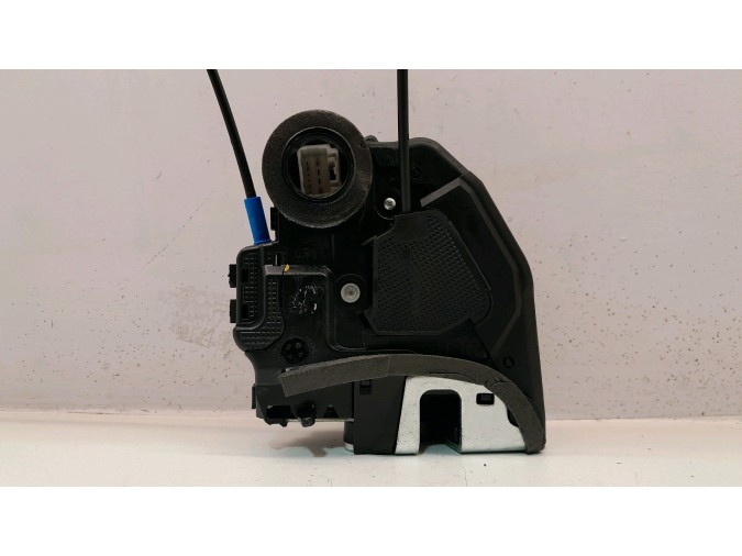 CERRADURA PUERTA TRASERA DERECHA TOYOTA AURIS 2015