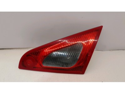 PILOTO TRASERO DERECHO MITSUBISHI COLT 2008