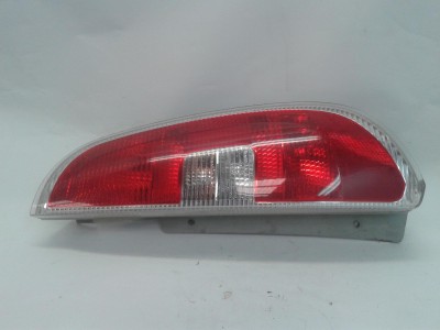 PILOTO TRASERO DERECHO SKODA ROOMSTER 2007