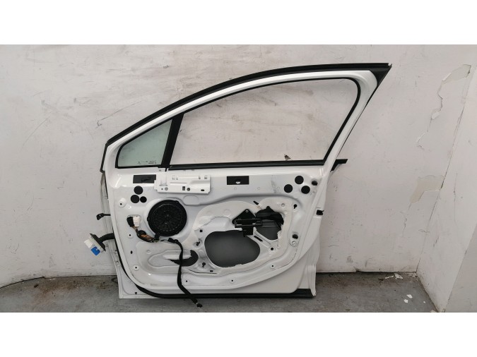 PUERTA DELANTERA DERECHA CITROEN C4 BLANCA 2015