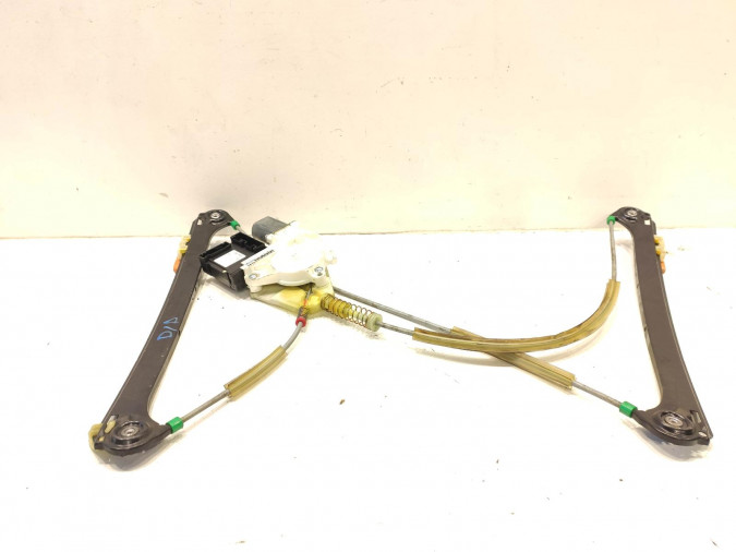 ELEVALUNAS DELANTERO DERECHO AUDI A4 2004