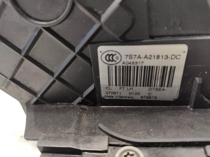 Cerradura puerta delantera derecha FORD MONDEO 2011