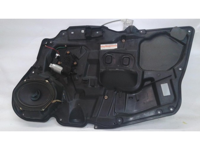 ELEVALUNAS DELANTERO DERECHO MAZDA 6 2003