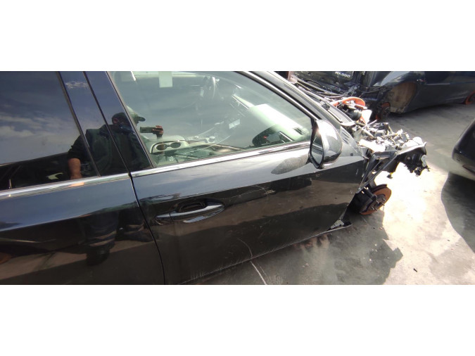PUERTA DELANTERA DERECHA LEXUS IS SERIES 2015