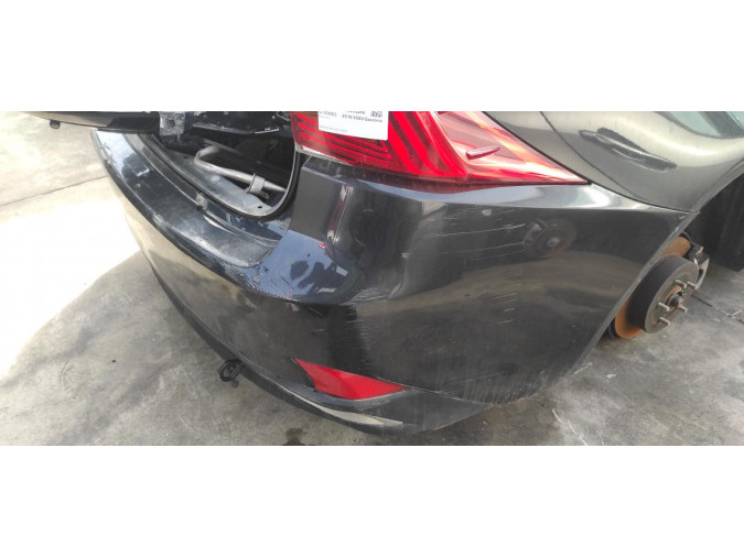 PARAGOLPES TRASERO LEXUS IS SERIES 2015