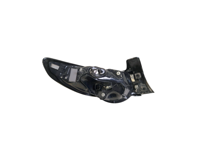 PILOTO TRASERO DERECHO EXTERIOR MAZDA 3 2024