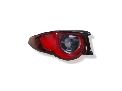 PILOTO TRASERO IZQUIERDO EXTERIOR MAZDA 3 2024