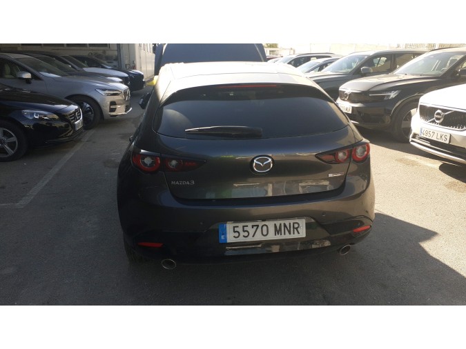 REFUERZO TRASERO MAZDA 3 2024