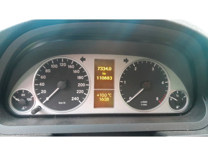 CUADRO  INSTRUMENTOS MERCEDES B 180 CDI 2007