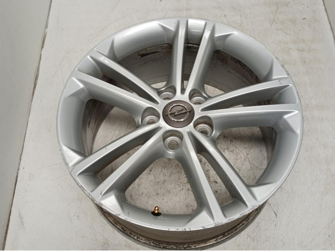 LLANTA SO OPEL ASTRA 2010
