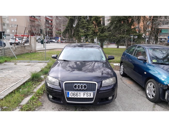 PUERTA TRASERA DERECHA AUDI A3 NEGRA 2007