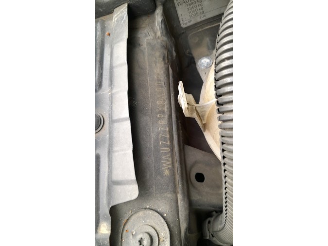PUERTA TRASERA DERECHA AUDI A3 NEGRA 2007