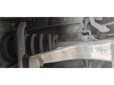 AMORTIGUADOR DELANTERO DERECHO LEXUS IS SERIES 2015