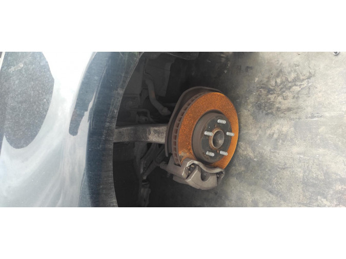 BRAZO SUSPENSION INFERIOR DELANTERO DERECHO LEXUS IS SERIES 2015