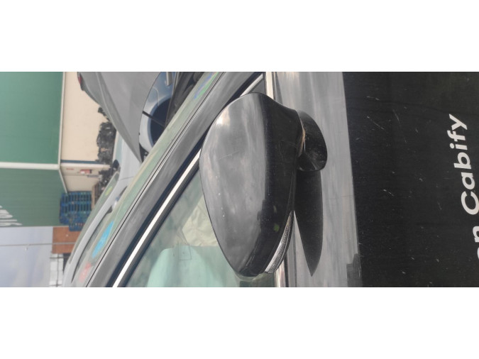 Retrovisor Derecho LEXUS IS SERIES 2015
