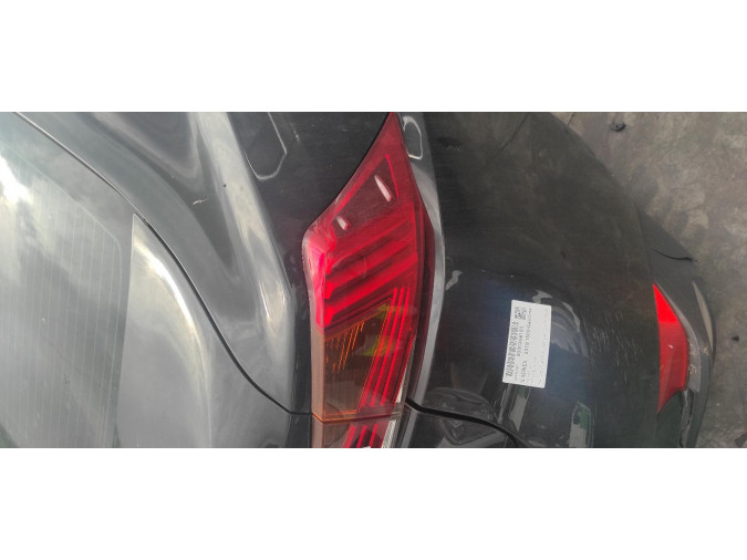 PILOTO TRASERO DERECHO LEXUS IS SERIES 2015