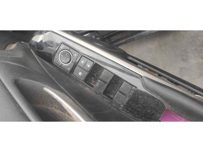 MANDO ELEVALUNAS DELANTERO IZQUIERDO LEXUS IS SERIES 2015