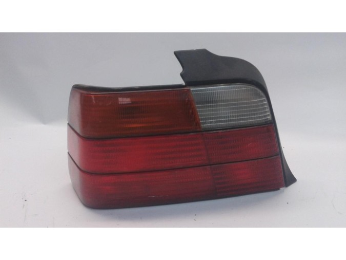 PILOTO TRASERO IZQUIERDO BMW SERIE 3 1991