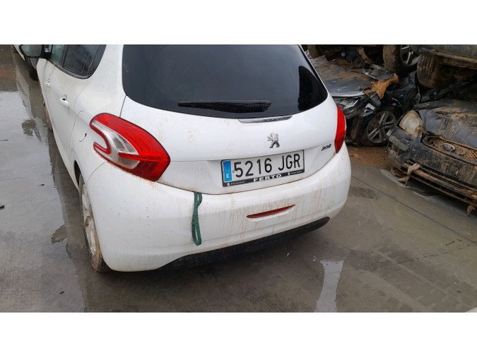 ALETA DELANTERA DERECHA PEUGEOT 208 2015