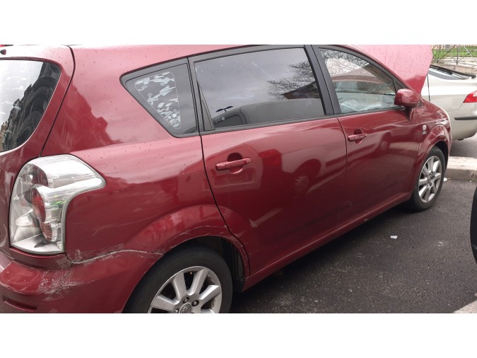 Autorradio TOYOTA COROLLA VERSO 2005