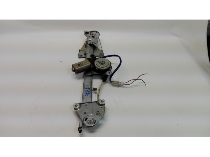 ELEVALUNAS DELANTERO DERECHO MAZDA 626 2000