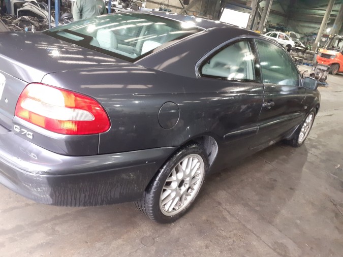 MECANICA TRASERA VOLVO C70 2002
