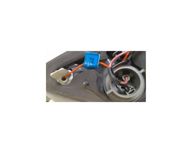 PILOTO TRASERO INTERIOR DERECHO HYUNDAI I30 2014