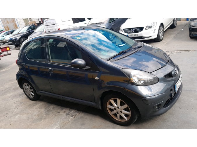 Consola central TOYOTA AYGO 2007