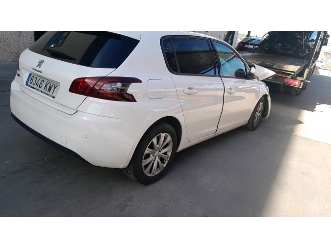 PLAFON INTERIOR TRASERO PEUGEOT 308 THP 2019